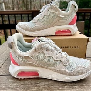 Nike Jordan MA2 women’s sneaker